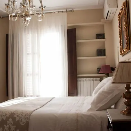 Lodge Comares