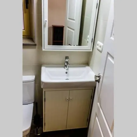 Bonito Apartamento Junto A Paseo De La Bomba * Granada