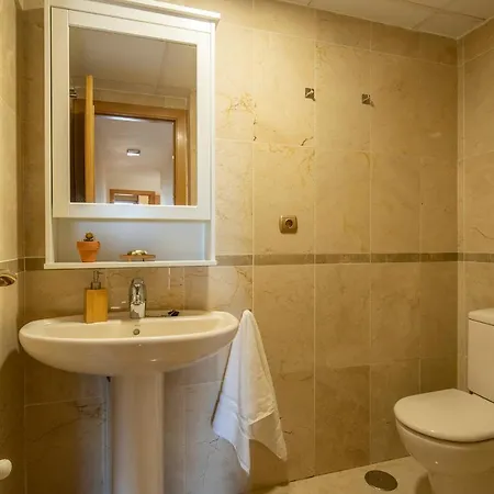 Atico Granada, Penthouse, 18-19th Floor, Centre, Views, Terrace, Free Parking * Granada