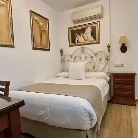 Hostal Rodri (Adults Only) 2*