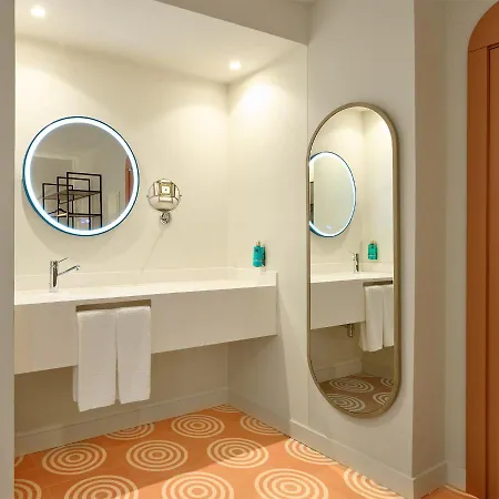Boutique Luna Centro 4* Grenade