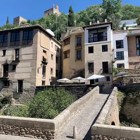 Cosy Flat W/ Beautiful Views And Cute Balcony Apartment *
