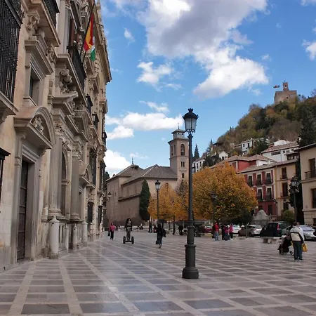 Lodge Comares