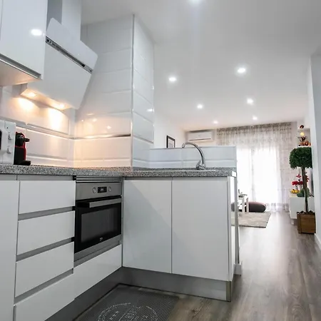 Renovado Y Confortable En El Centro De Granada