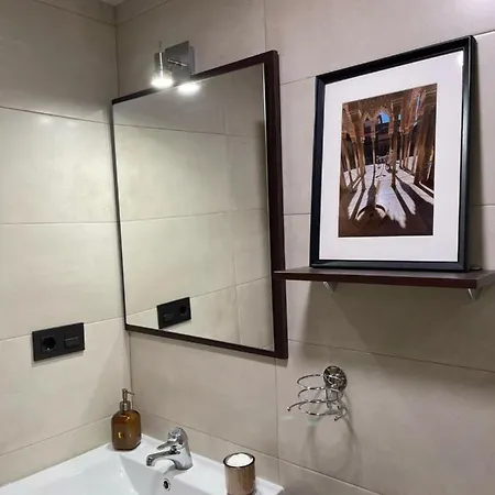 Lägenhet Vivienda Turistica Paseo Del Salon Granada