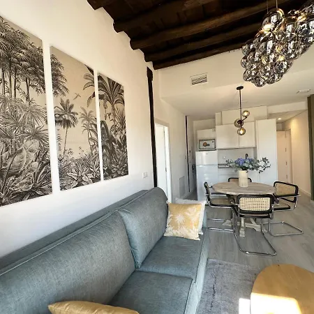 Apartamento Puerta Elvira 3000 *