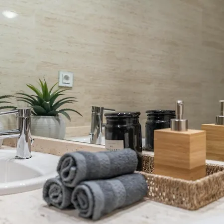 Apartamento Tuguest Alhondiga Ii Granada