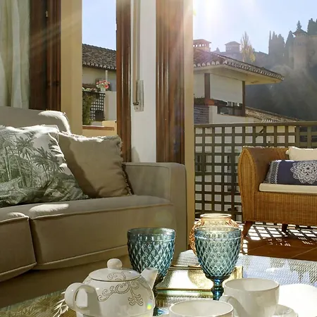 Chezmoihomes Alhambra Penthouse 2 Private Terraces アパート *