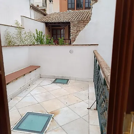 Comares Lodge *