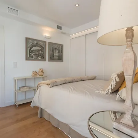 Chezmoihomes Plaza Nueva Premium 公寓