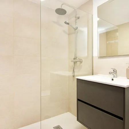 Chezmoihomes Alhambra Penthouse 2 Private Terraces アパート *