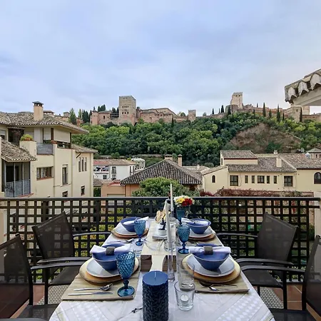 Chezmoihomes Alhambra Penthouse 2 Private Terraces アパート グラナダ