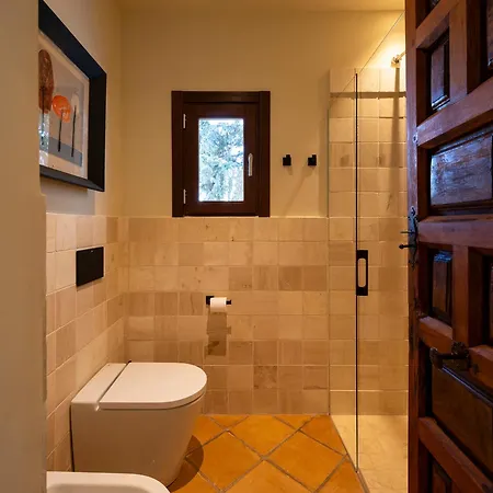 Carmen De Tadea Apartment *