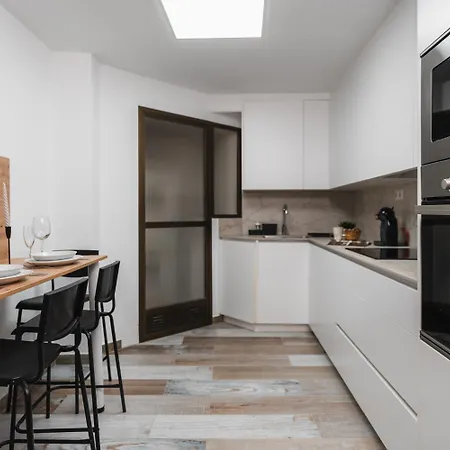 Apartamento Avenida Del Sur Con Parking *
