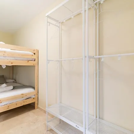 Centrico Apartment *