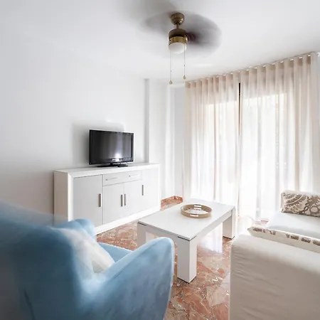 Apartment Ronda 193 Junto A Hospitales Y Cerca Centro Con Parking Gratis *