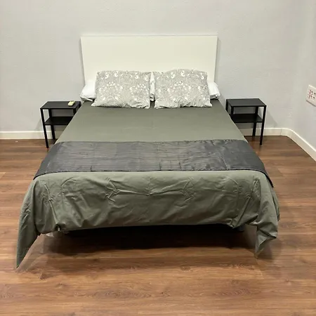 Plaza De La Caleta Homestay