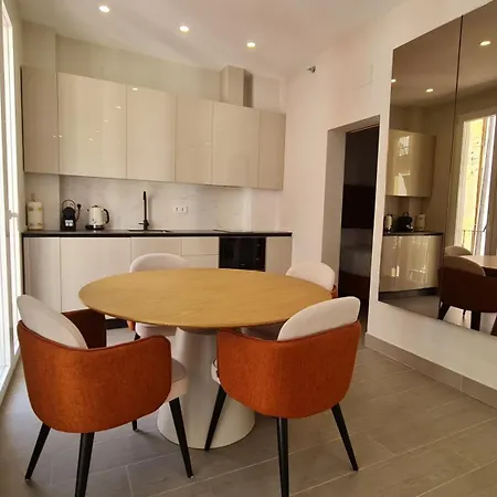 Navas 201 Elegant Apartment *