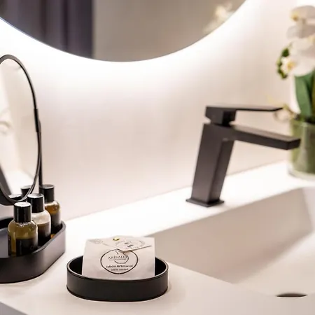 Отель Amiras Homes Collection *