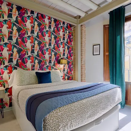 Ziri Suites - Hostatel *