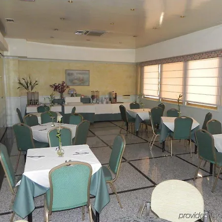 Hotell Ana Maria 3*