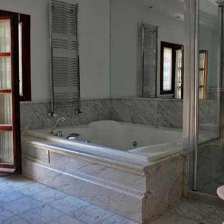 Comares Lodge Granada