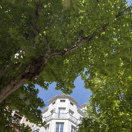 公寓 Chezmoihomes Luxury Cathedral Penthouse