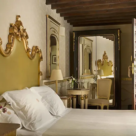 Ξενοδοχείο Casa 1800 3*