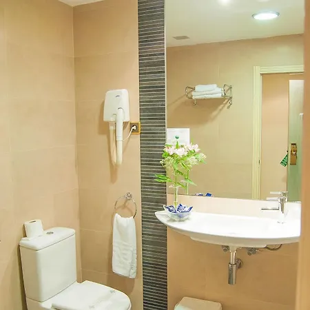 Hotell Ana Maria 3*