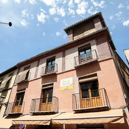Urban Apartamento *