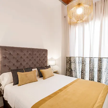 Апарт-отель Bibo Suites Oro Del Darro