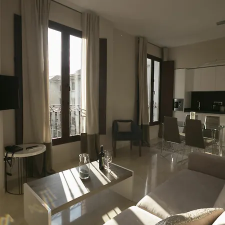 Siloe Plaza Apartman Granada