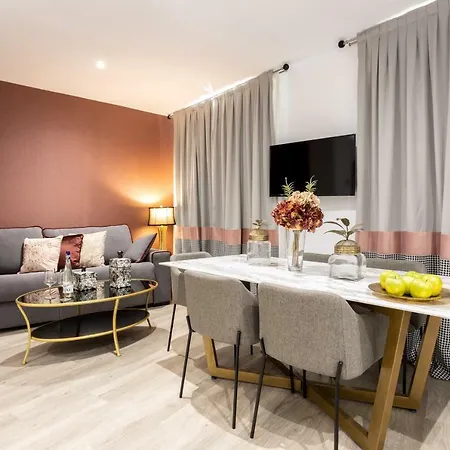 Bibo Plaza Nueva Apartmanhotel 3*