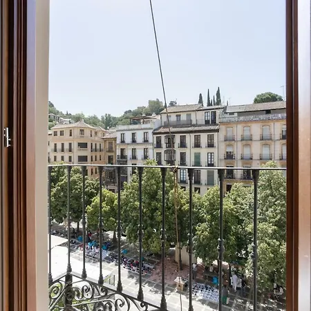 Bibo Plaza Nueva Apartmanhotel 3*