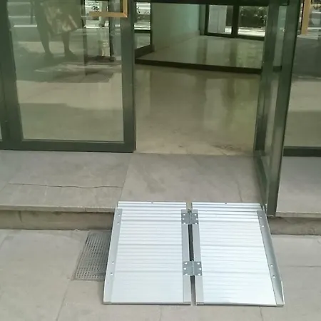 Gran Via Balconies דירה גרנדה