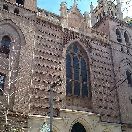 Gran Via Balconies דירה גרנדה
