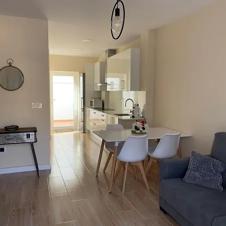 Apartamento En Granada Con Facil Aparcamiento En La Zona *