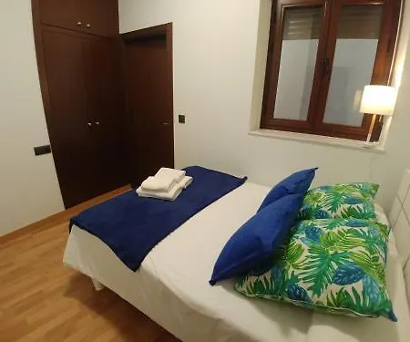 Imeda Escudo Del Carmen 19 Apartment *