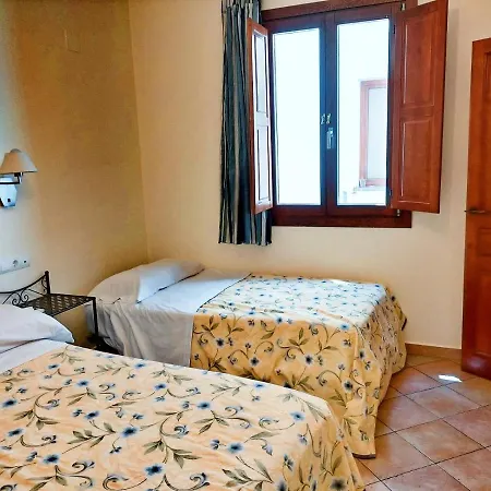 Oda ve Kahvaltı Abadia 2*
