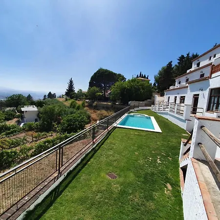 La Luna Del Sur Bed & Breakfast