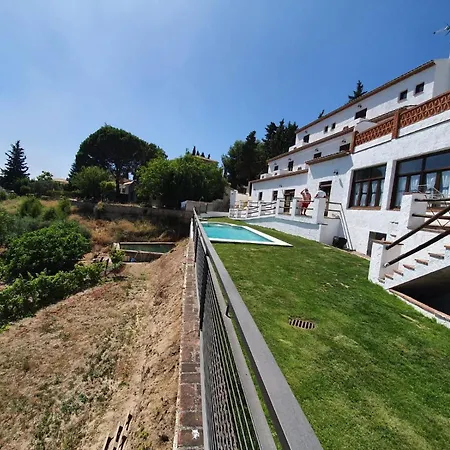 La Luna Del Sur Bed & Breakfast 2*