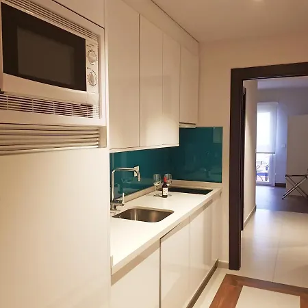 Caballerizas Con Parking Gratuito En Pleno Centro Apartmán *
