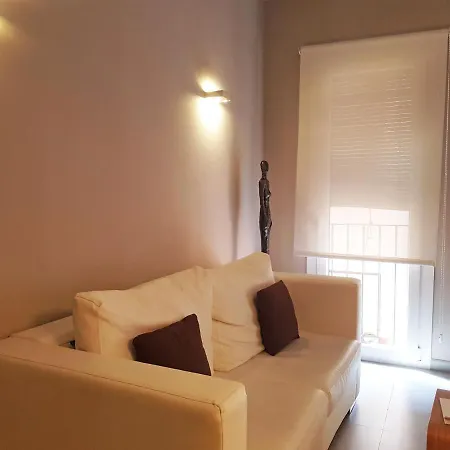 Caballerizas Con Parking Gratuito En Pleno Centro Apartmán