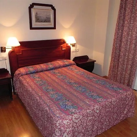 Ana Maria Otel