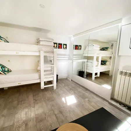 Hostal Makuto Coliving House *