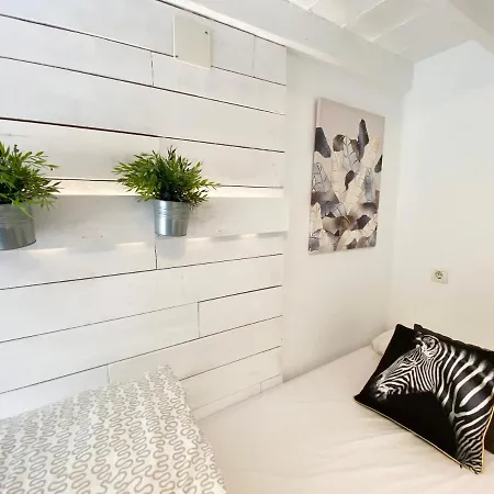Makuto Coliving House Granada
