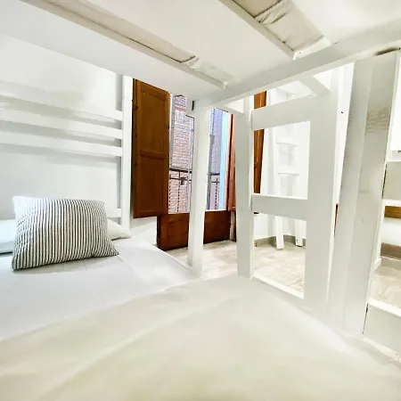 Makuto Coliving House * Granada
