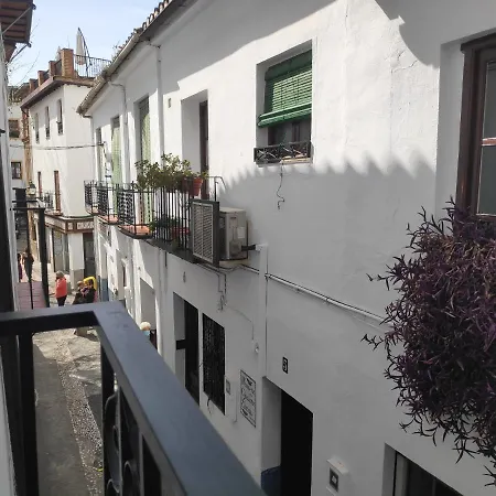 Vakantiehuis Madinat Garnata, Parking & Rooftop Terrace Granada