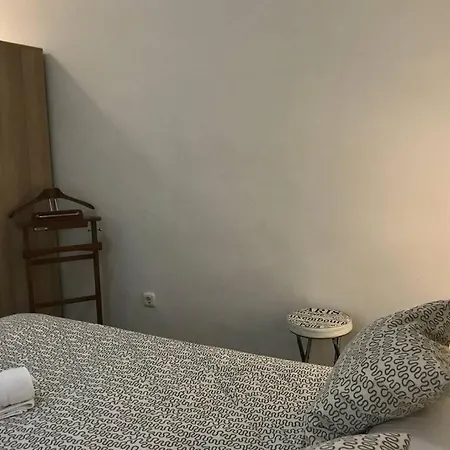 Bonito Apartamento Paseo De La Bomba * Granada