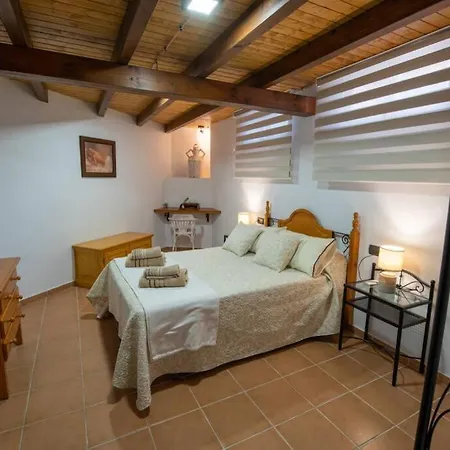 Casa Cuesta Del álamo. Vistas Frente Puente Lata Сasa de vacaciones